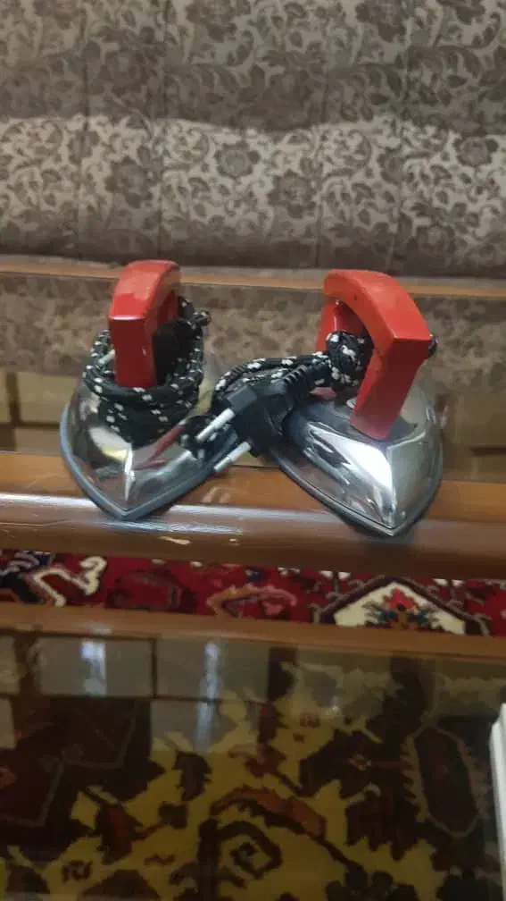 اتو و آفتابه عتیقه|کلکسیون اشیاء عتیقه|سهند, |دیوار