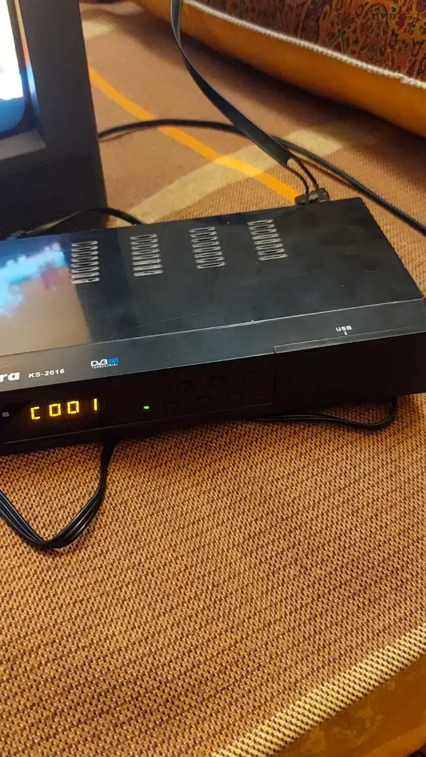 تلوزیون 14اینچ پاناسونیک بهمراه یکدستگاه دیجیتال|تلویزیون و پروژکتور|مشهد, گوهرشاد|دیوار