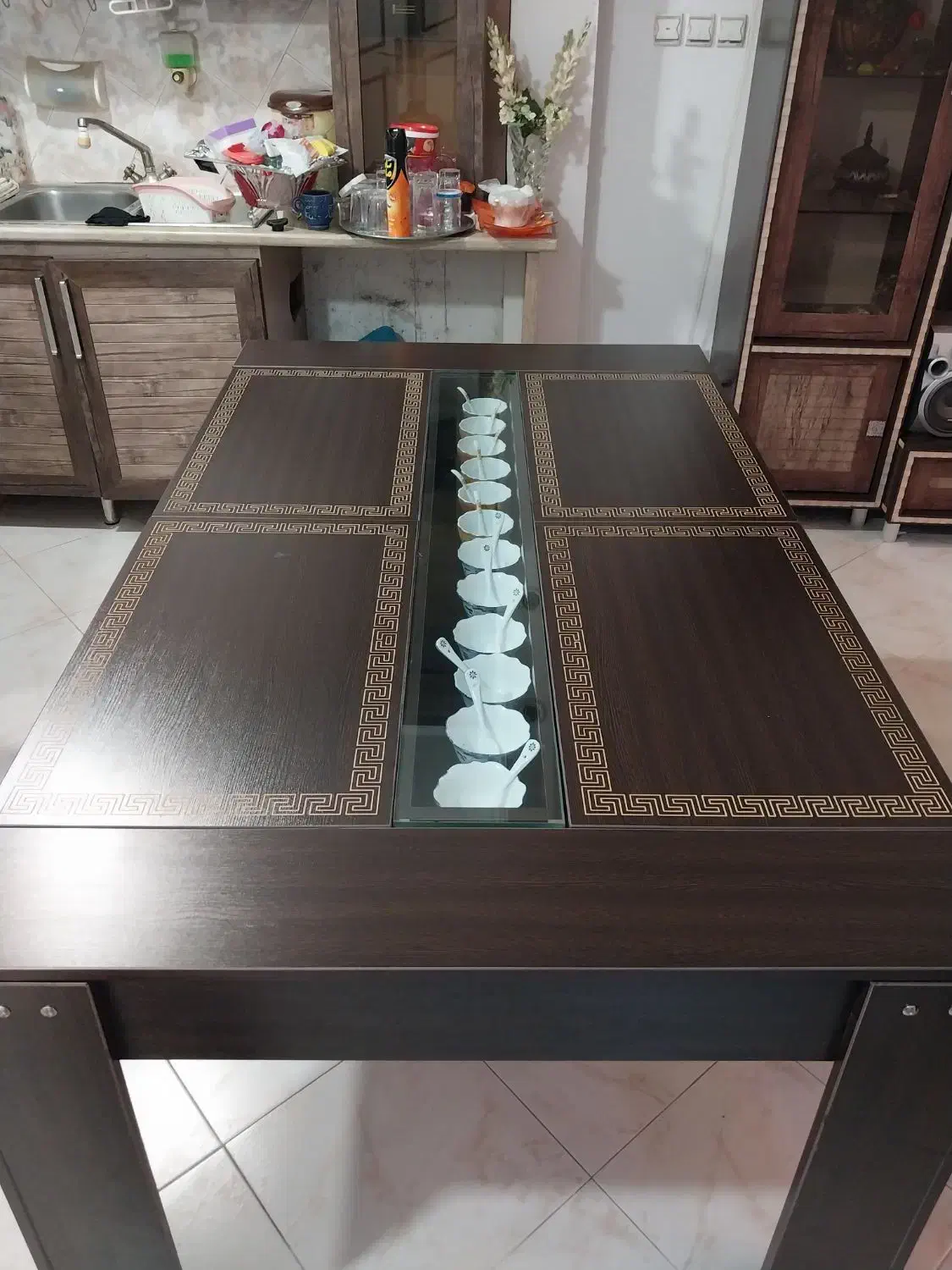 میز نهارخوری. میز تلوزیون ودکوری|میز و صندلی غذاخوری|رشت, استقامت ۱|دیوار