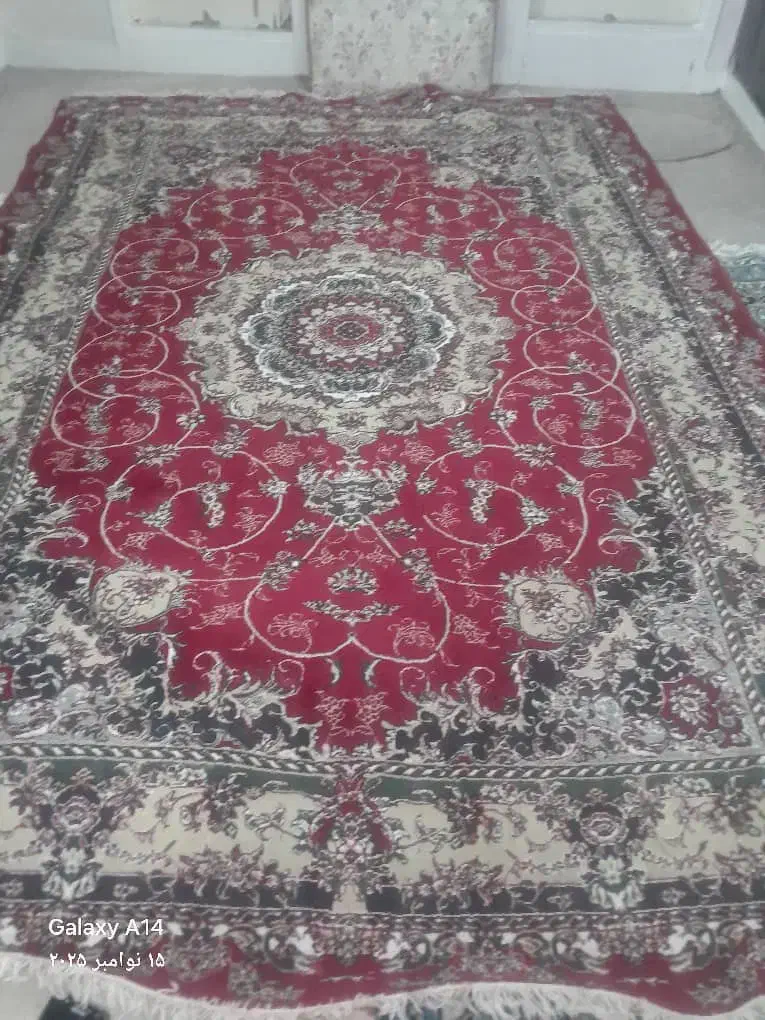 قالی ماشینی دو در سه درحد نو|فرش|شهرکرد, |دیوار