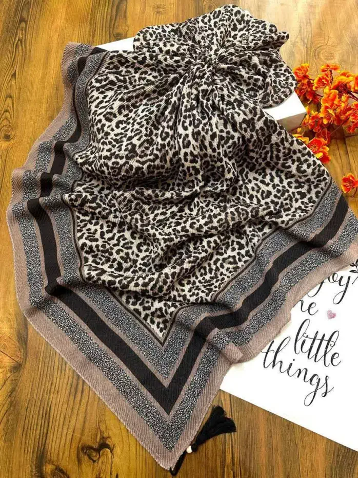 روسری|لباس|آباده, |دیوار