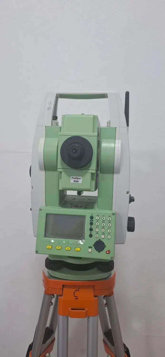 دوربین نقشه برداری 06|ماشین‌آلات صنعتی|مشهد, گوهرشاد|دیوار