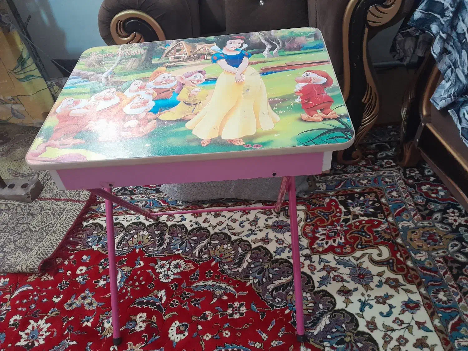 صندلی و میز تحریر|تخت و صندلی بچه|میاندوآب, |دیوار