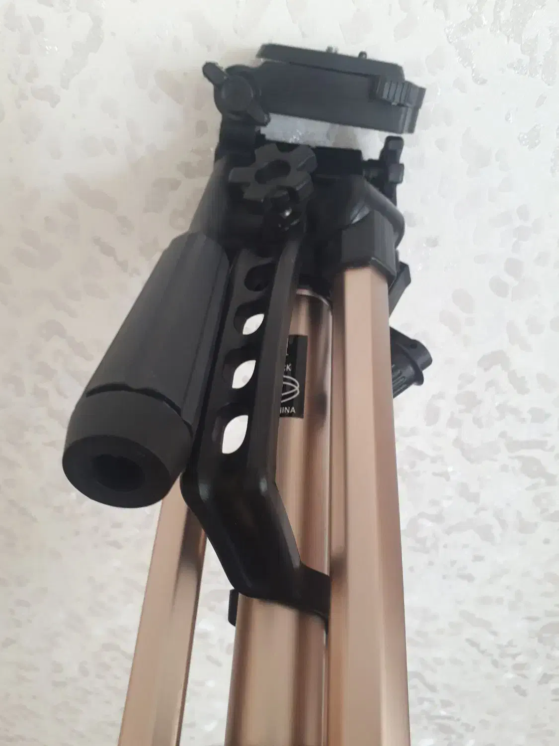 پایه دوربین|دوربین عکاسی و فیلم‌برداری|کرمانشاه, |دیوار