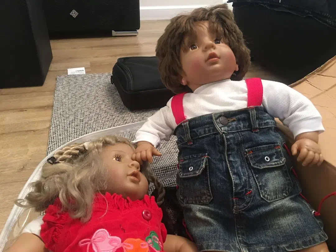 عروسک|اسباب‌بازی بچه|شیراز, فرگاز|دیوار