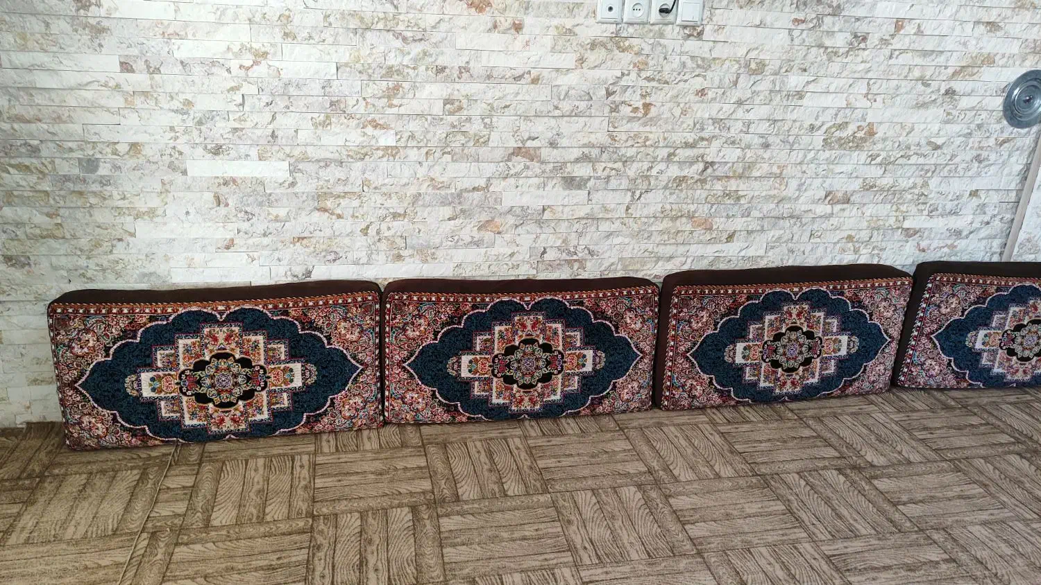 دو جفت پشتی ابری|پشتی|تبریز, |دیوار