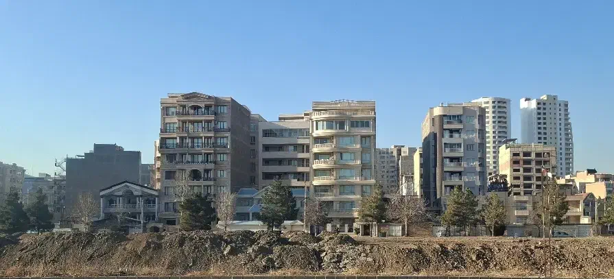 بلوک نیمه کاره/1800متربنا/برخیابان فاضل ۱|فروش آپارتمان|ارومیه, |دیوار