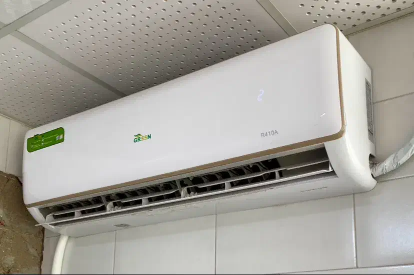 اسپیلت ۲۴۰۰۰ گرین|کولر گازی و فن‌کوئل|یزد, |دیوار