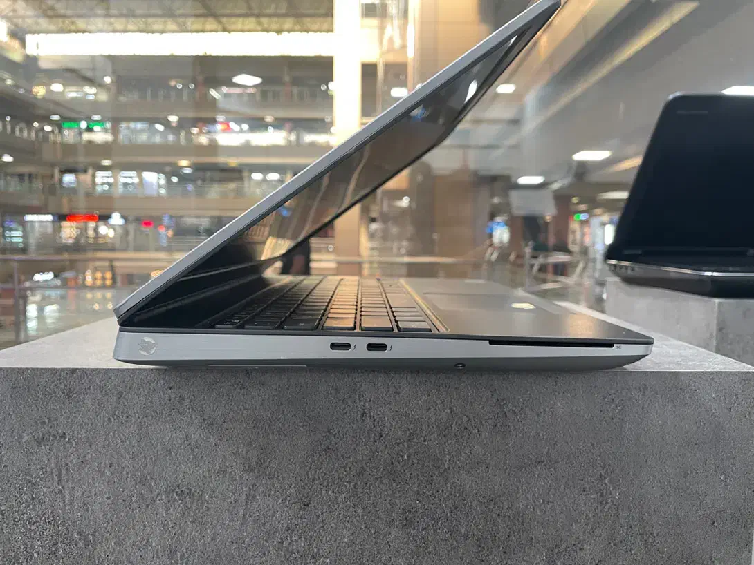 لپ تاپ Dell Precision 7550 i9-10885H گرافیک6 RTX|رایانه همراه|تهران, فلسطین (میدان انقلاب)|دیوار