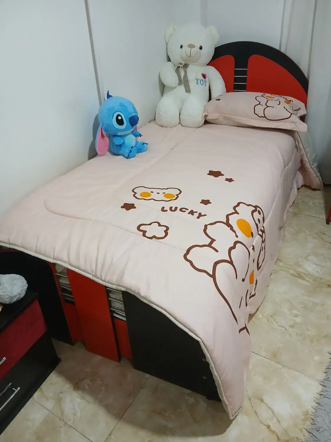 تخت جلوتختی میز تحریر|تخت و سرویس خواب|رشت, چله خانه|دیوار