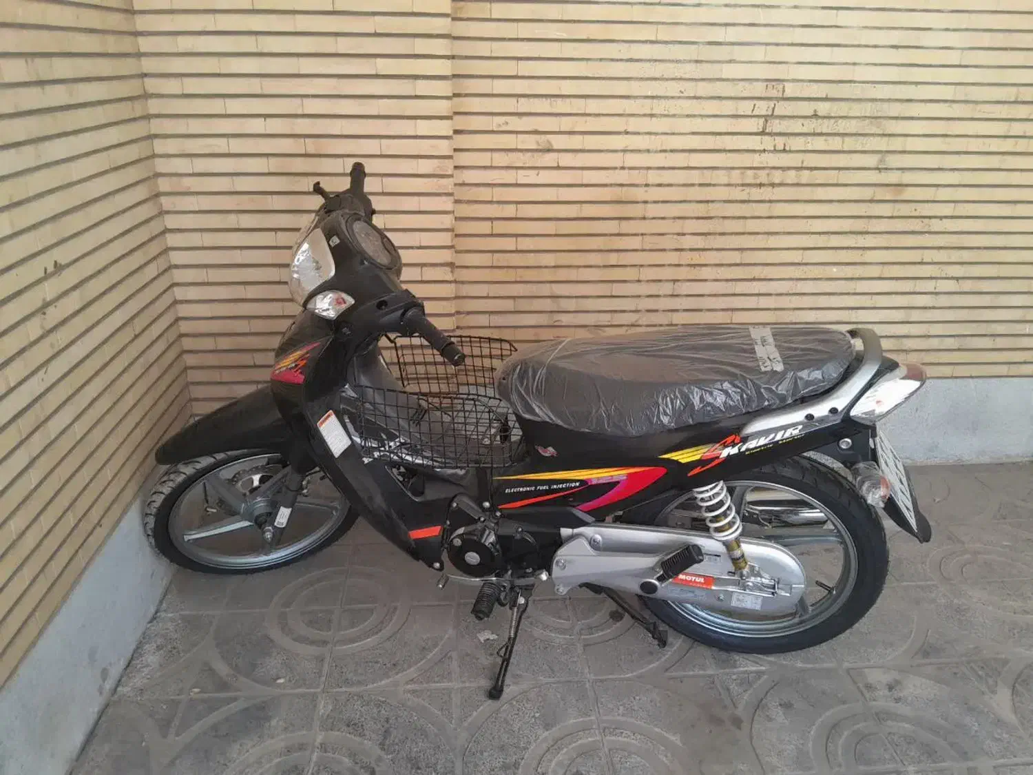 موتورسیکلت کویررادیسون ۱۲۵|موتورسیکلت|اصفهان, ملک‌شهر|دیوار