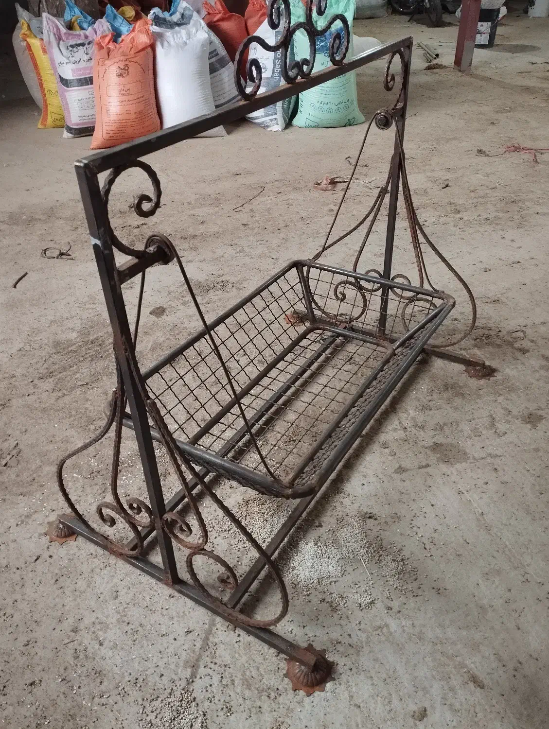 گهواره نوزاد|تخت و صندلی بچه|آق قلا, |دیوار