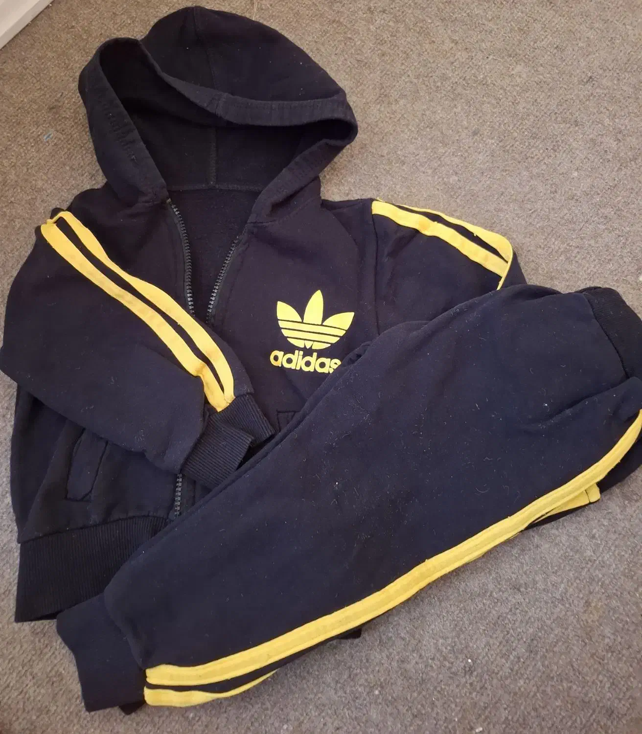 لباس نوزادی و بچه گانه فقط تا فردا این قیمت|کفش و لباس بچه|کرمان, |دیوار