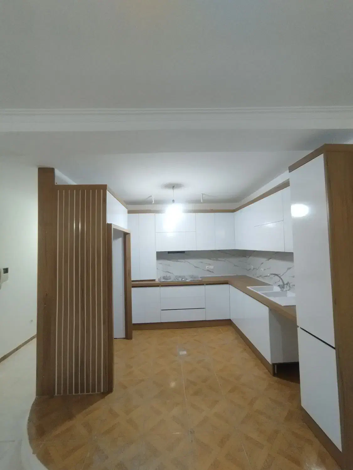 اپارتمان ۸۴متر فاز ۲ سهند متخصصین یک(املاک صخره)|فروش آپارتمان|سهند, |دیوار