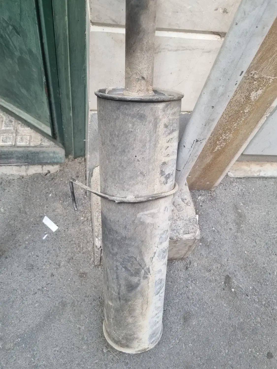 منبع اگزوز بنزی ۲۲۰ و سنتر ۵۵  پارس و ۴۰۵|قطعات یدکی و لوازم جانبی|تهران, سبلان (لشگر)|دیوار