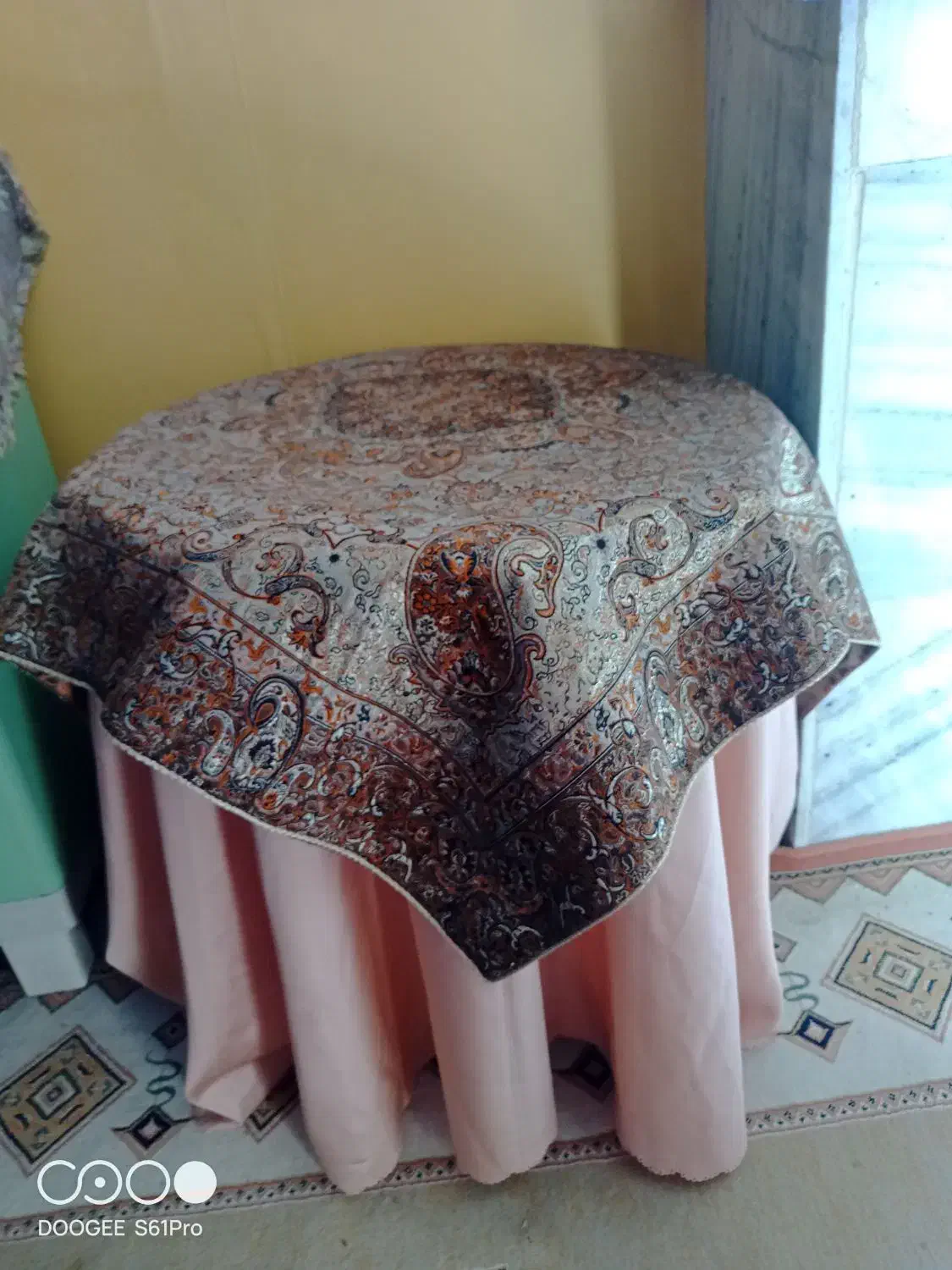 میز خاطره|میز تلفن|مشکین‌دشت, |دیوار