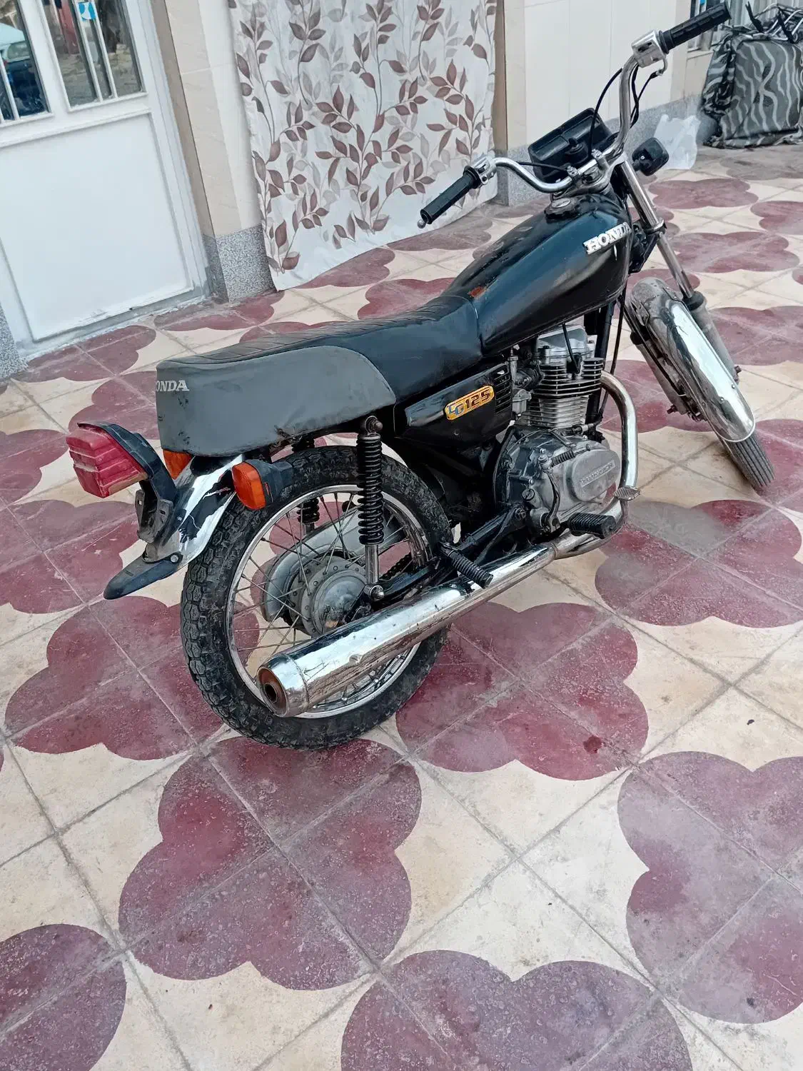 موتور مدل ۸۳ پلاک قدیم|موتورسیکلت|شیراز, داریون|دیوار