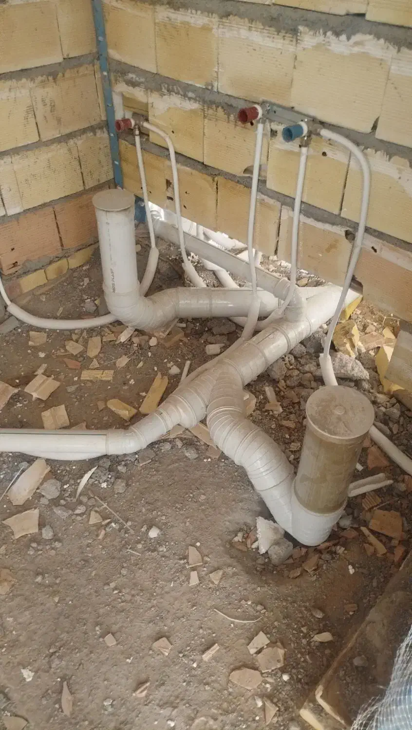 شاگرد برای لوله کشی ساختمان|استخدام معماری، عمران و ساختمانی|تایباد, |دیوار