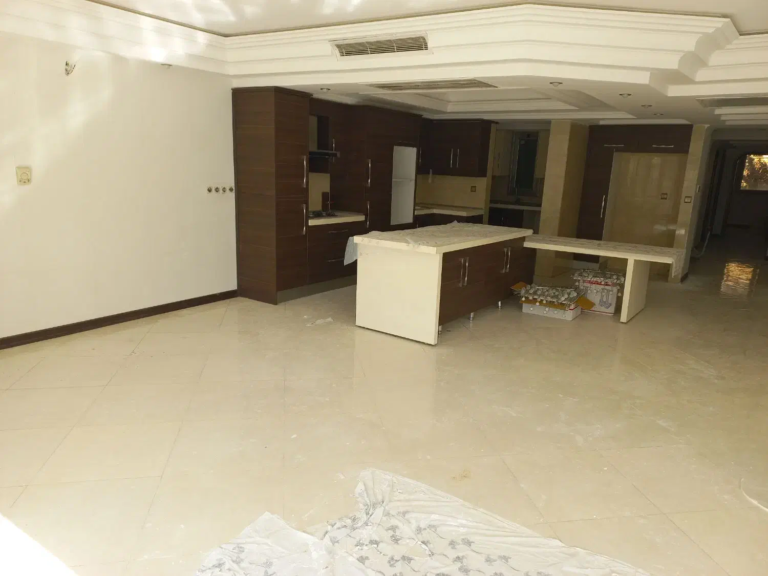 اپارتمان۱۹۸متر۳خواب ط۳ خیابان ابشار|فروش آپارتمان|اصفهان, آبشار|دیوار