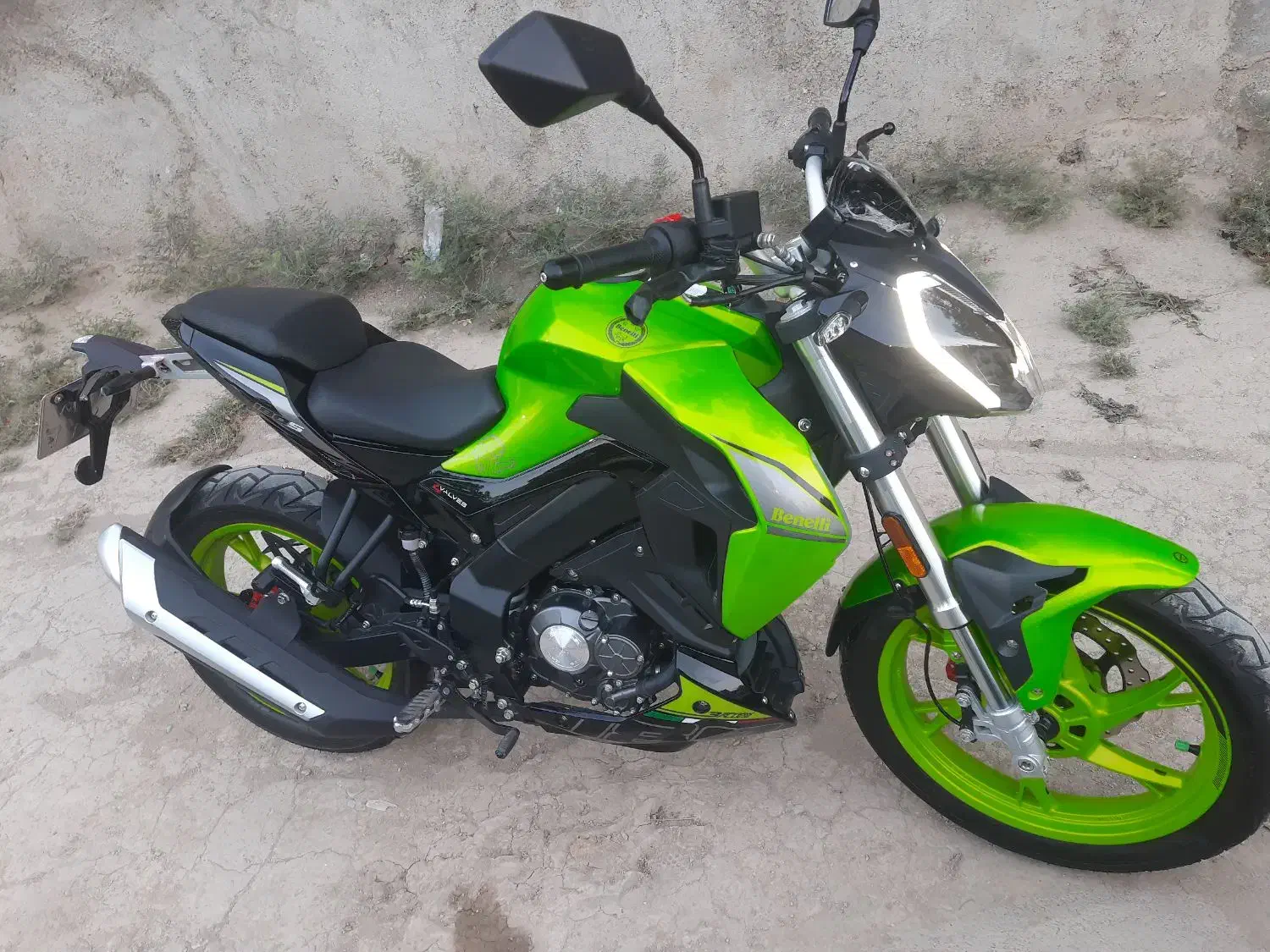 بنلی ۱۸۰ s|موتورسیکلت|شهریار, شهرک امیریه|دیوار