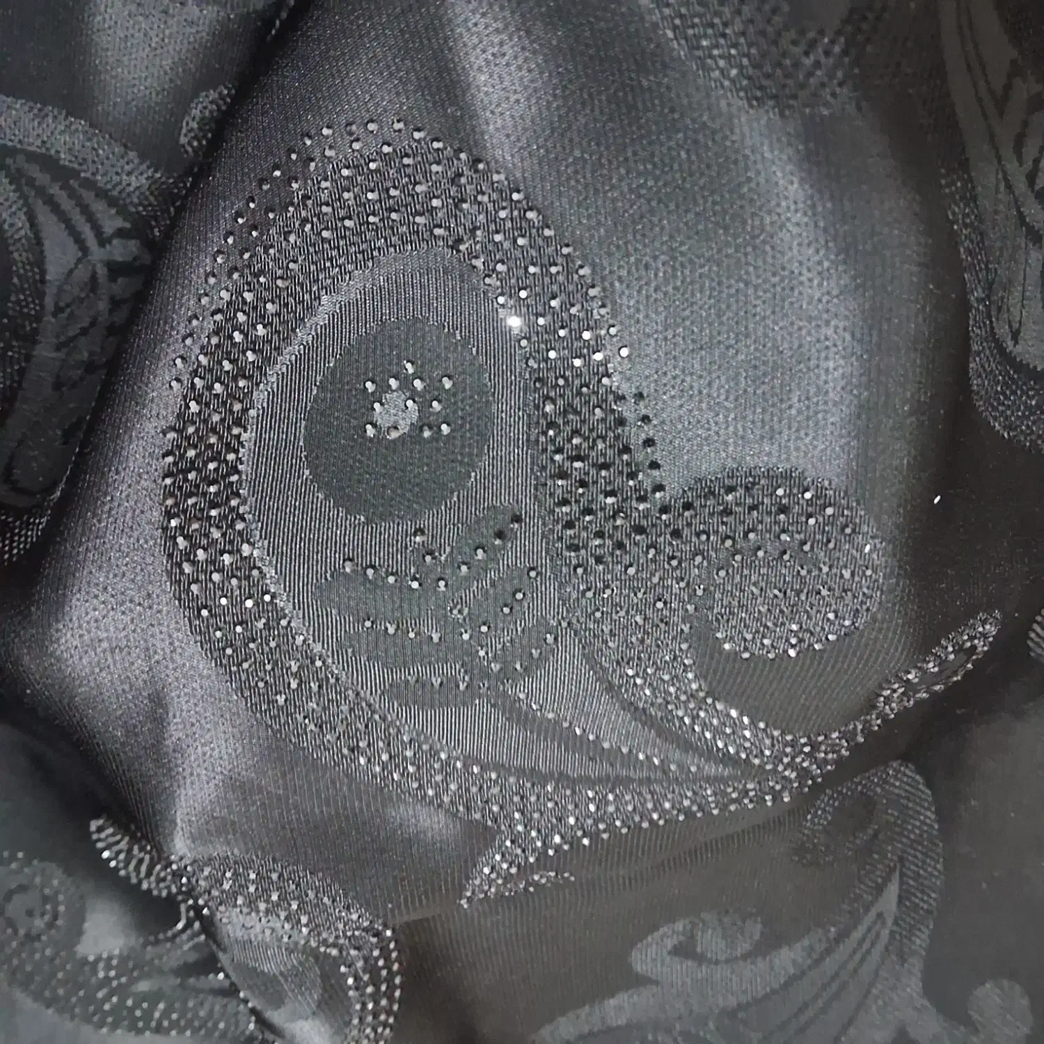 پارچه چادری شیک بسیار نو و متبرک از سوریه|لباس|بناب, |دیوار