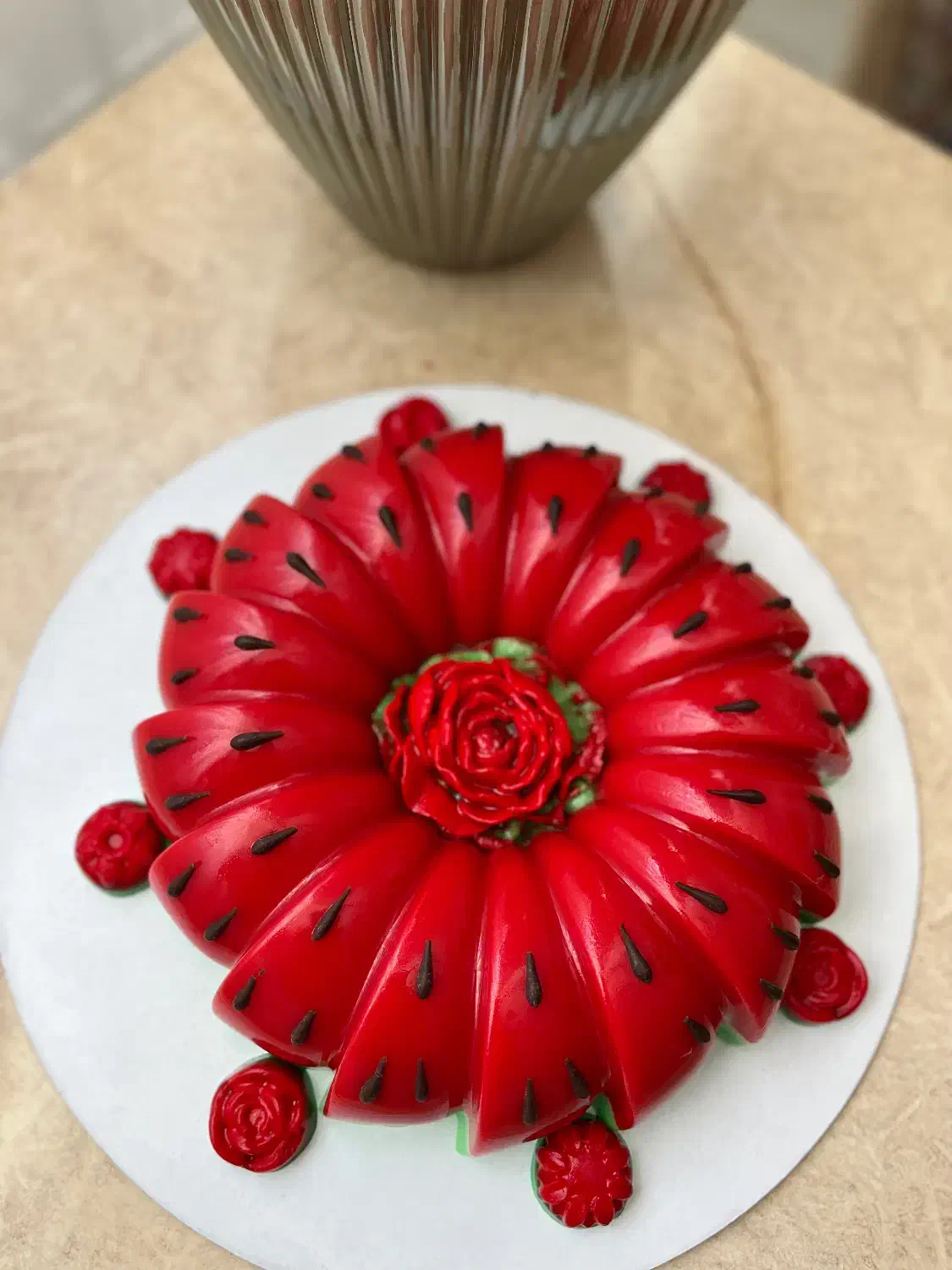 سفارش انواع ژله و دسر پزیرفته میشود|خوردنی و آشامیدنی|کرج, شهرک بنفشه|دیوار