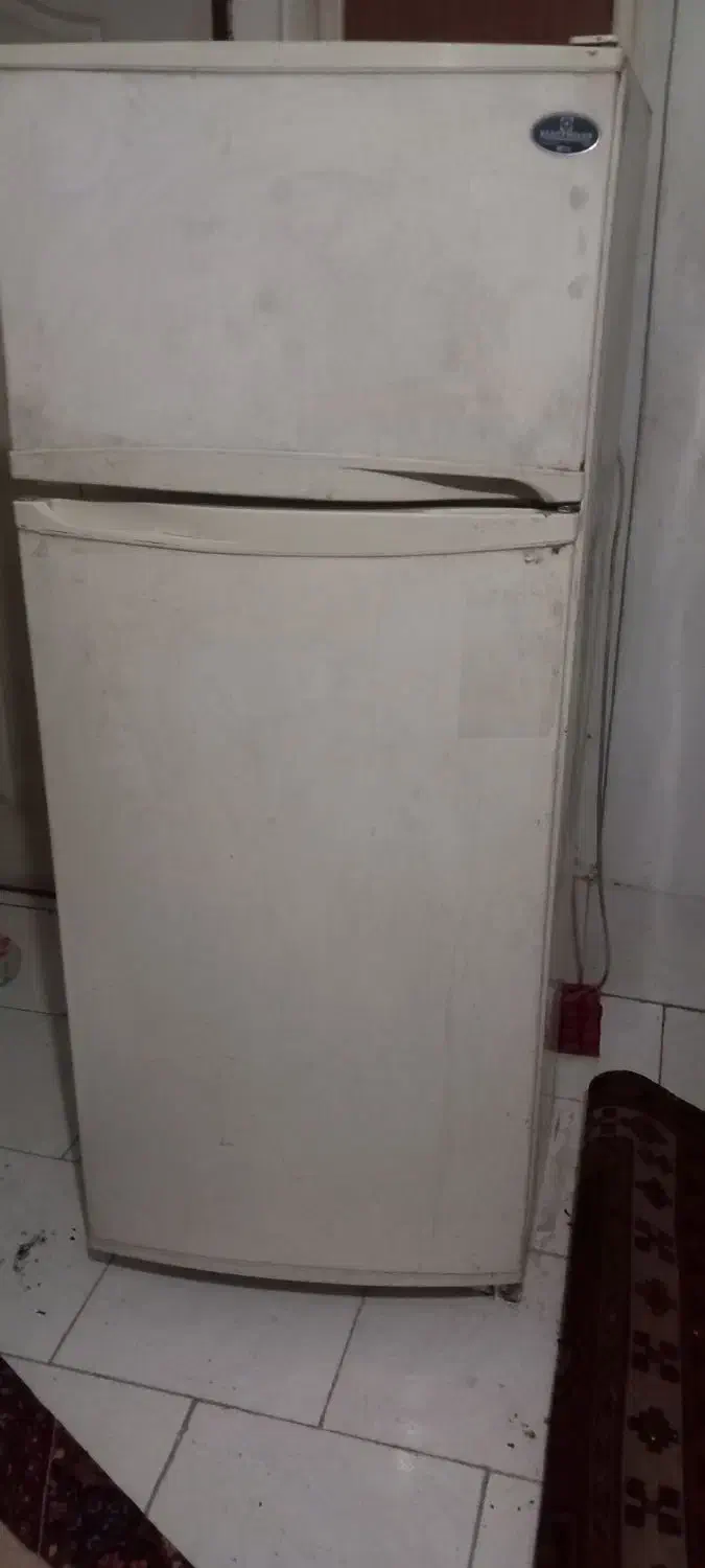 یخچال فریرز امرسان سالم و تمیز موتور فابریک|یخچال و فریزر|گرگان, |دیوار