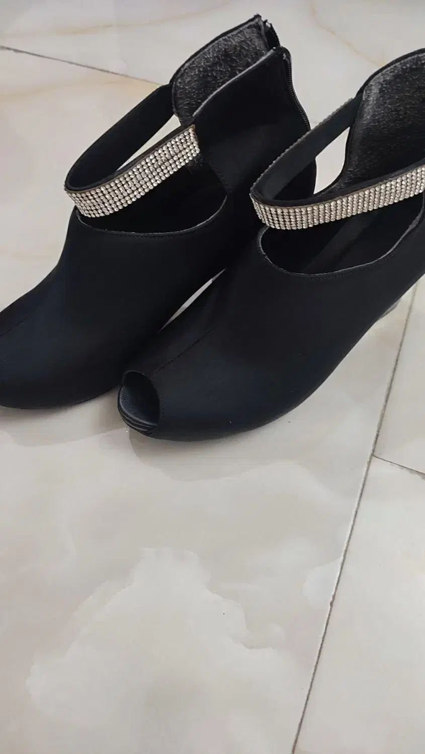 کفش مجلسی|کیف، کفش، کمربند|کرج, شهرک رضوانیه|دیوار