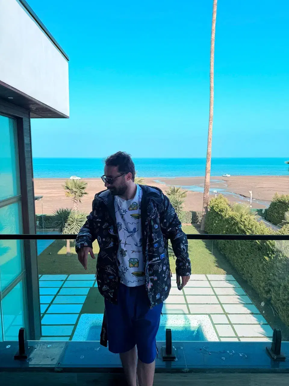 ویلا شهرکی ۵ خواب لب دریا ، ۱۰۰۰ متر رویان|اجارهٔ کوتاهمدت ویلا و باغ|رویان, |دیوار