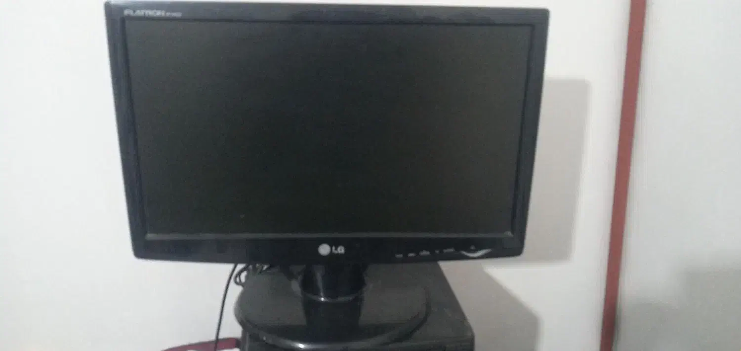 فروش معاوضه مانیتور ال جی ۱۹ اینچ در حد آک|رایانه رومیزی|مشهد, زیرکن|دیوار