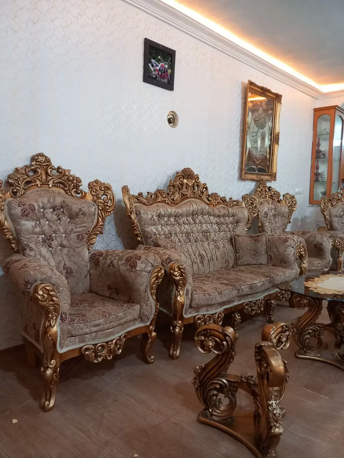 مبل سلطنتی سفارشی 9 نفره|مبلمان خانگی و میز عسلی|سراب, |دیوار