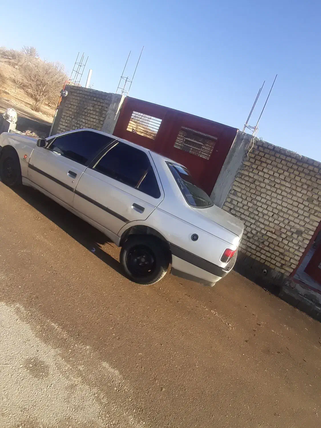 پژو۴۰۵|خودرو سواری و وانت|یاسوج, |دیوار