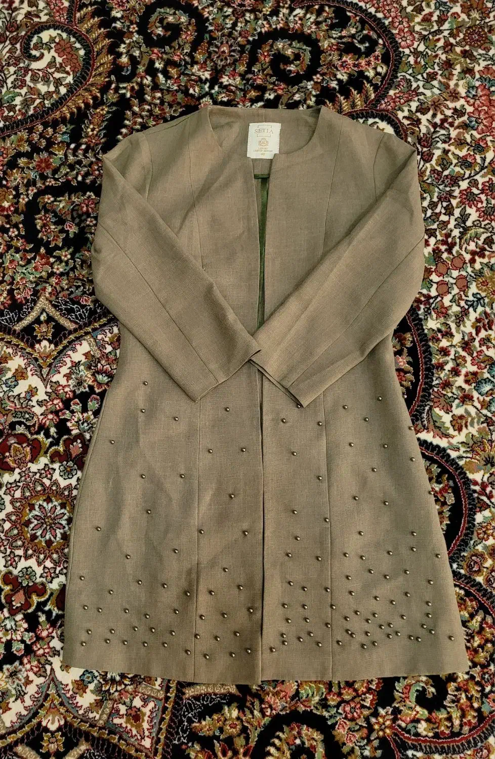 مانتو کتی مزونی|لباس|فردوس (خراسان), |دیوار