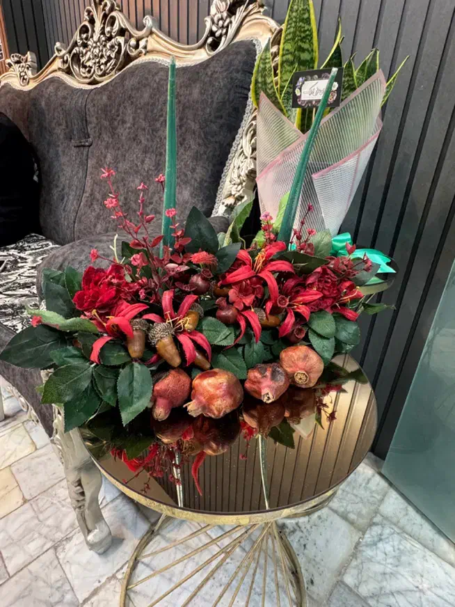 شمع و گل یلدایی|گل مصنوعی|مشهد, گلبرگ|دیوار