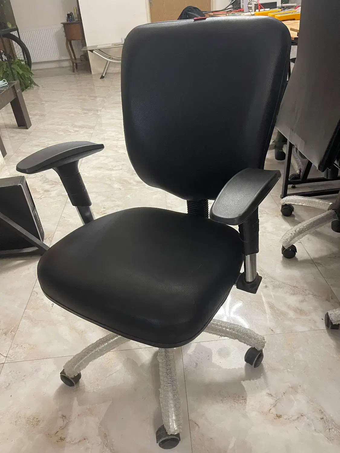 صندلی مدیریتی برند سون|صندلی و نیمکت|تبریز, |دیوار