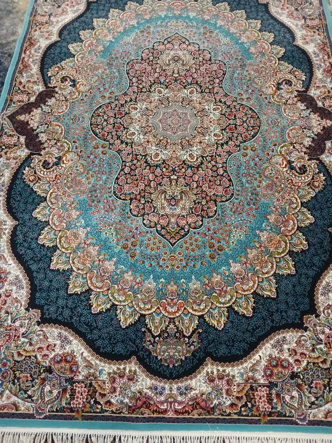 دوتخته فرش ۶ متری ارکیده ۱۰۰۰ شانه|فرش|ورامین, خیر آباد|دیوار