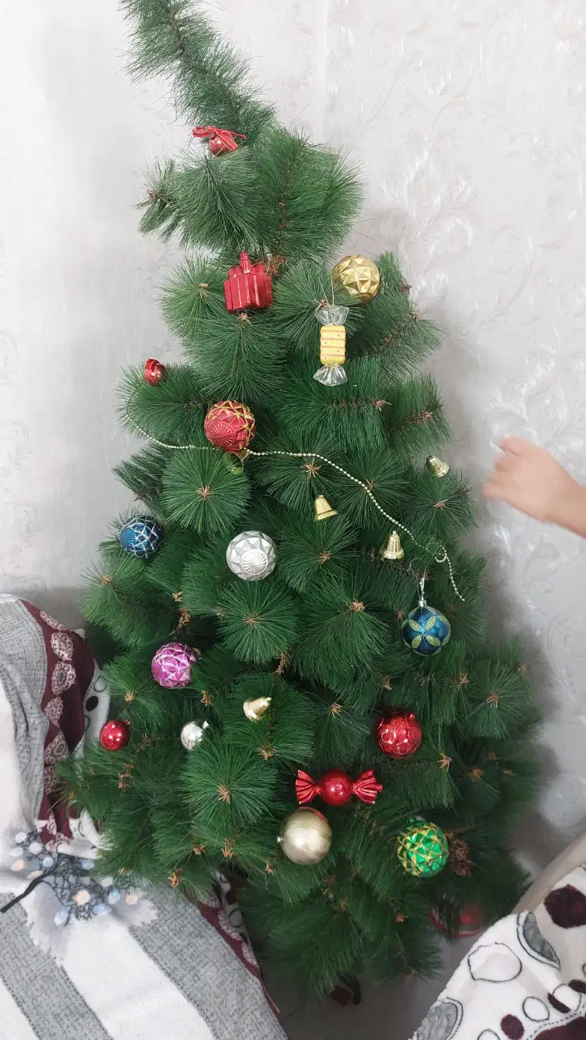 درخت کاج کریسمس ۱۶۰ سانت|گل مصنوعی|تهران, مشیریه|دیوار