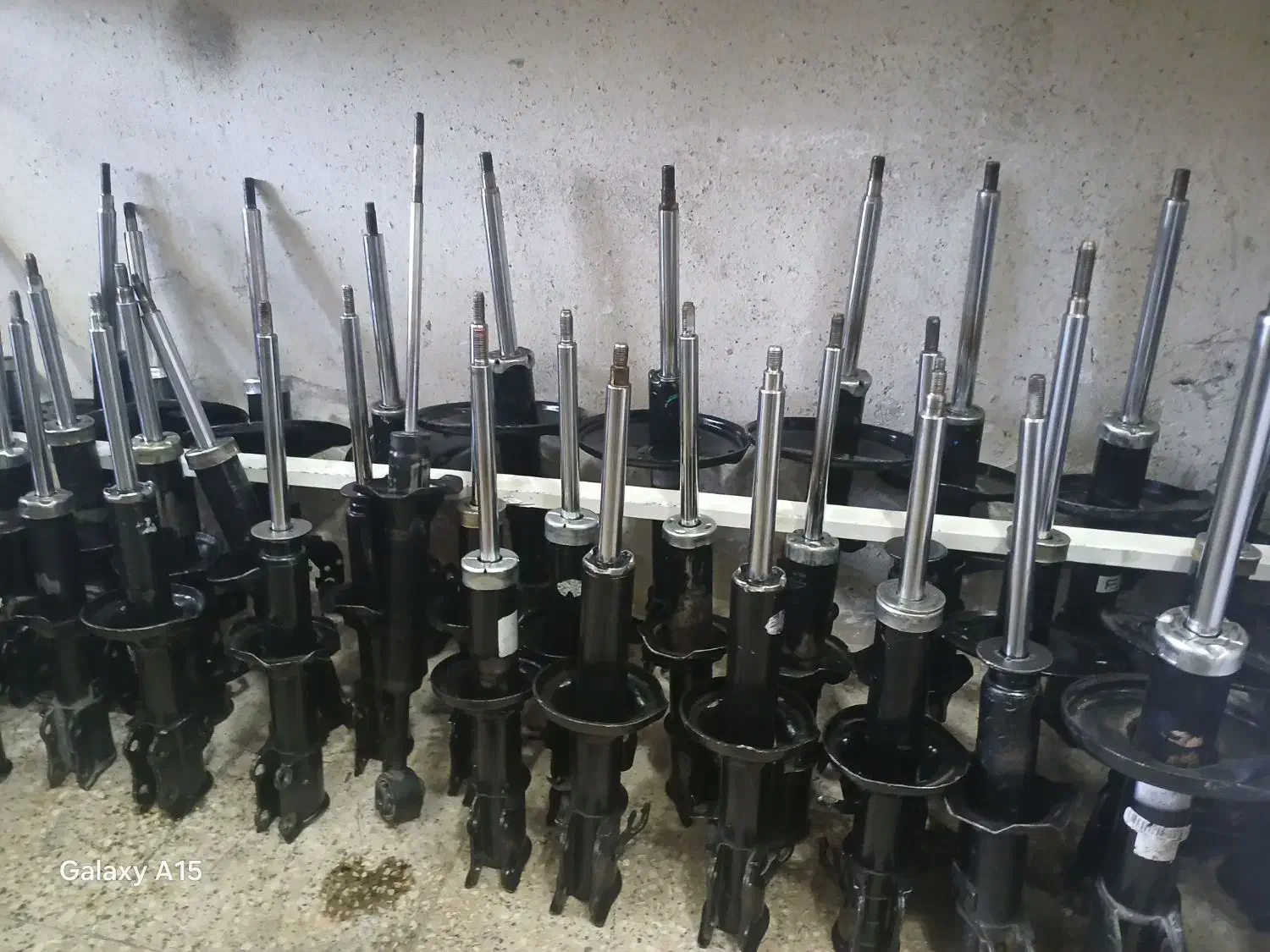 کمک استوک  در حد نو خودروهای خارجی و داخلی|قطعات یدکی و لوازم جانبی|شیراز, کوشک میدان|دیوار