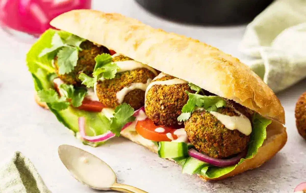 نیروی کار جهت فلافلی|استخدام خدمات فروشگاه و رستوران|پردیس, فاز ۸|دیوار