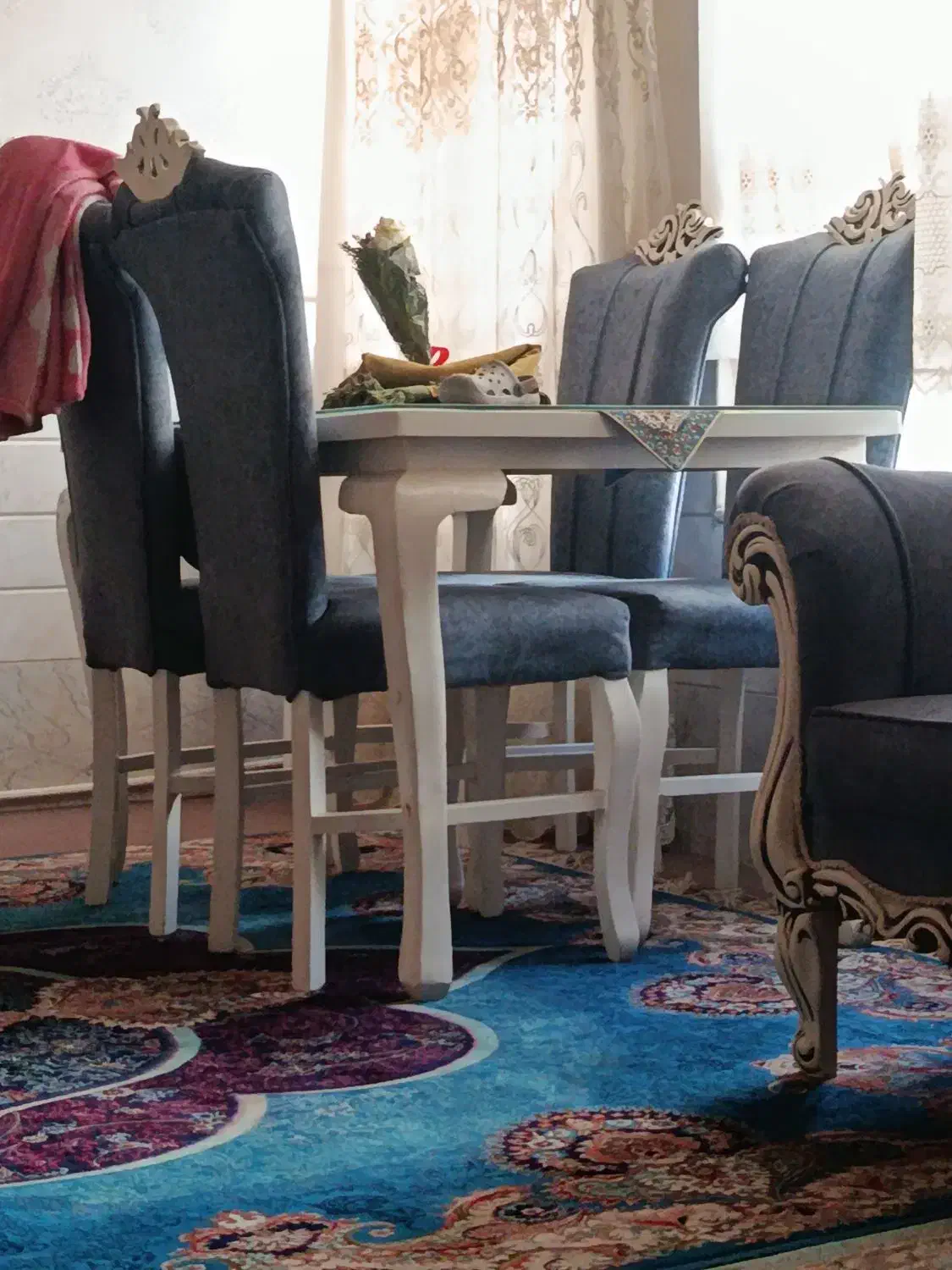 مبل نیمه سلطنتی هفت نفره|مبلمان خانگی و میز عسلی|قم, چهار امامزاده|دیوار