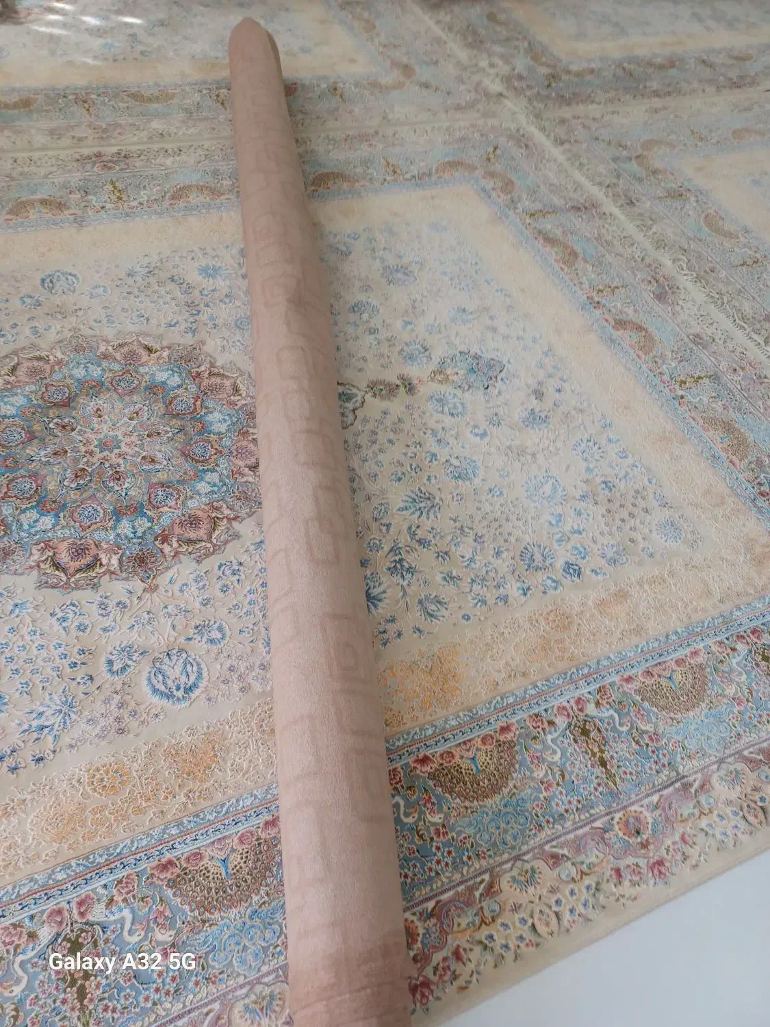 موکت قهوه ای گردویی رنگ ۳ در۴و نیم|موکت|اسلام‌شهر, مطهری|دیوار