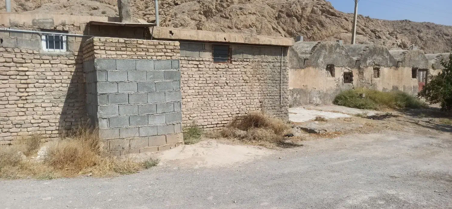 فروش ویا رهن و اجاره یک باب منزل و سالن مرغداری|اجارهٔ دفتر صنعتی، کشاورزی، تجاری|ارسنجان, |دیوار