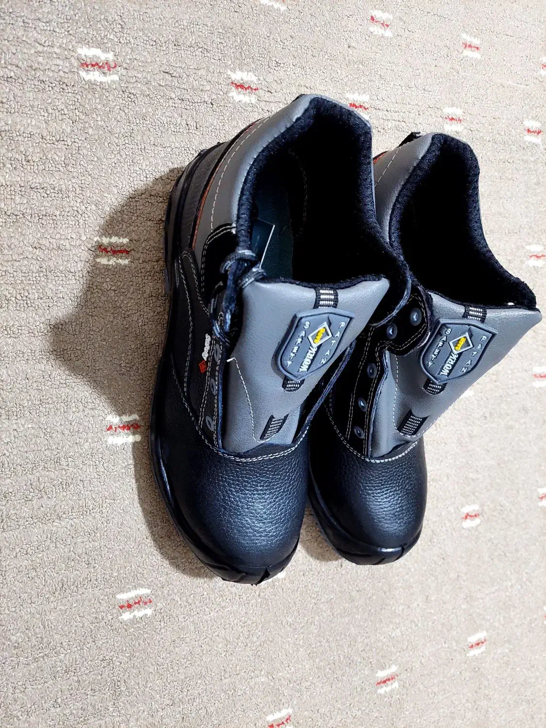 کفش کار ایمنی سایز۴۲و۴۴|کیف، کفش، کمربند|انگوران, |دیوار