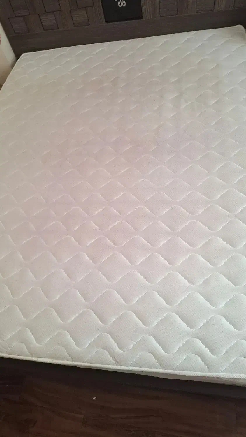 تشک تخت سالم.|تشک تختخواب|لنگرود, |دیوار