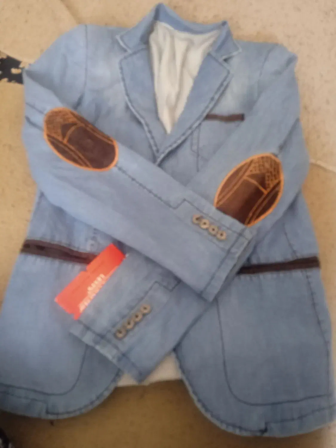 روسری وکت لی|لباس|خوی, |دیوار