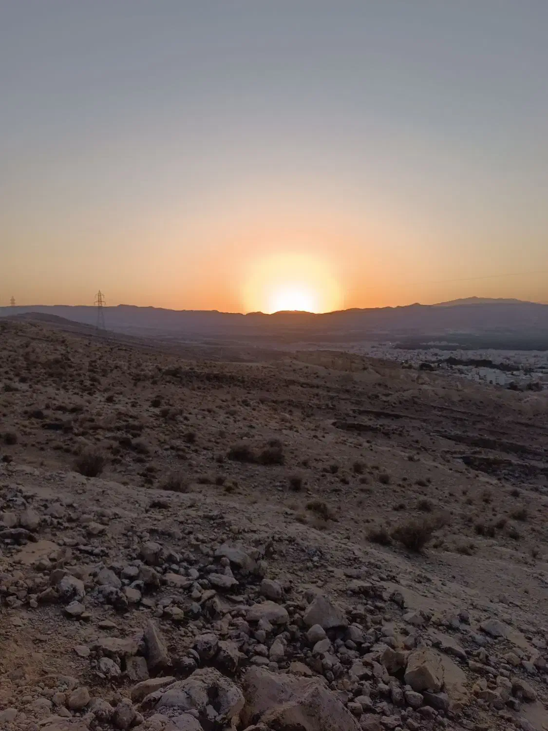 مغازه خیابان آزادگان|اجارهٔ مغازه و غرفه|جهرم, |دیوار