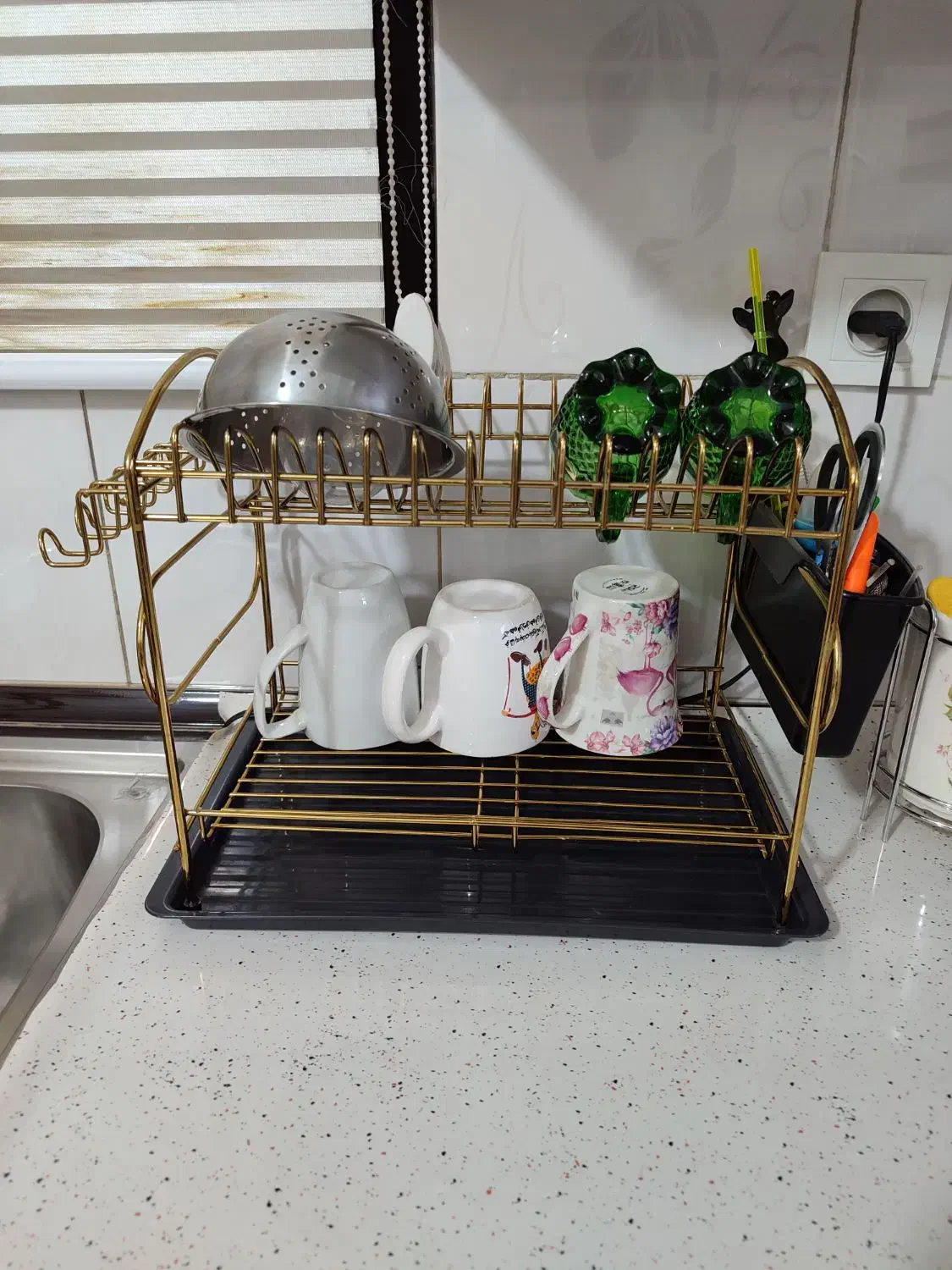 ابچکان طلای کنار سینک|آب‌چکان و نظم‌دهنده ظروف|بهارستان, |دیوار