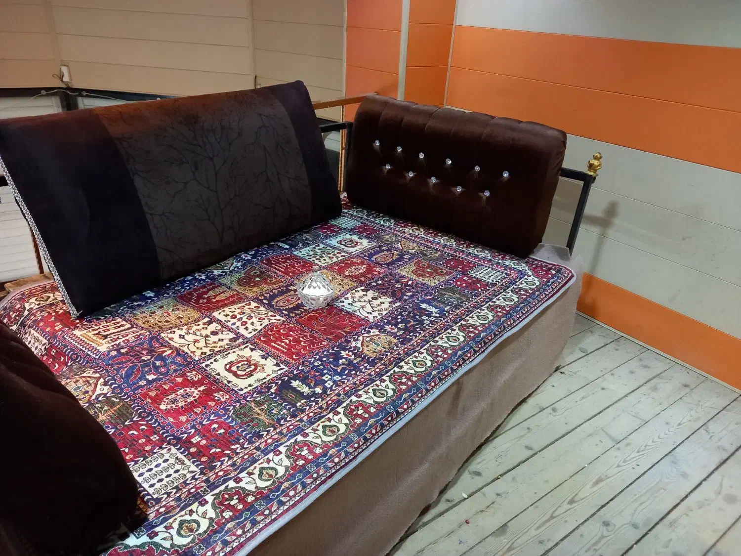 تخت کافه|کافی‌شاپ و رستوران|نوشهر, |دیوار