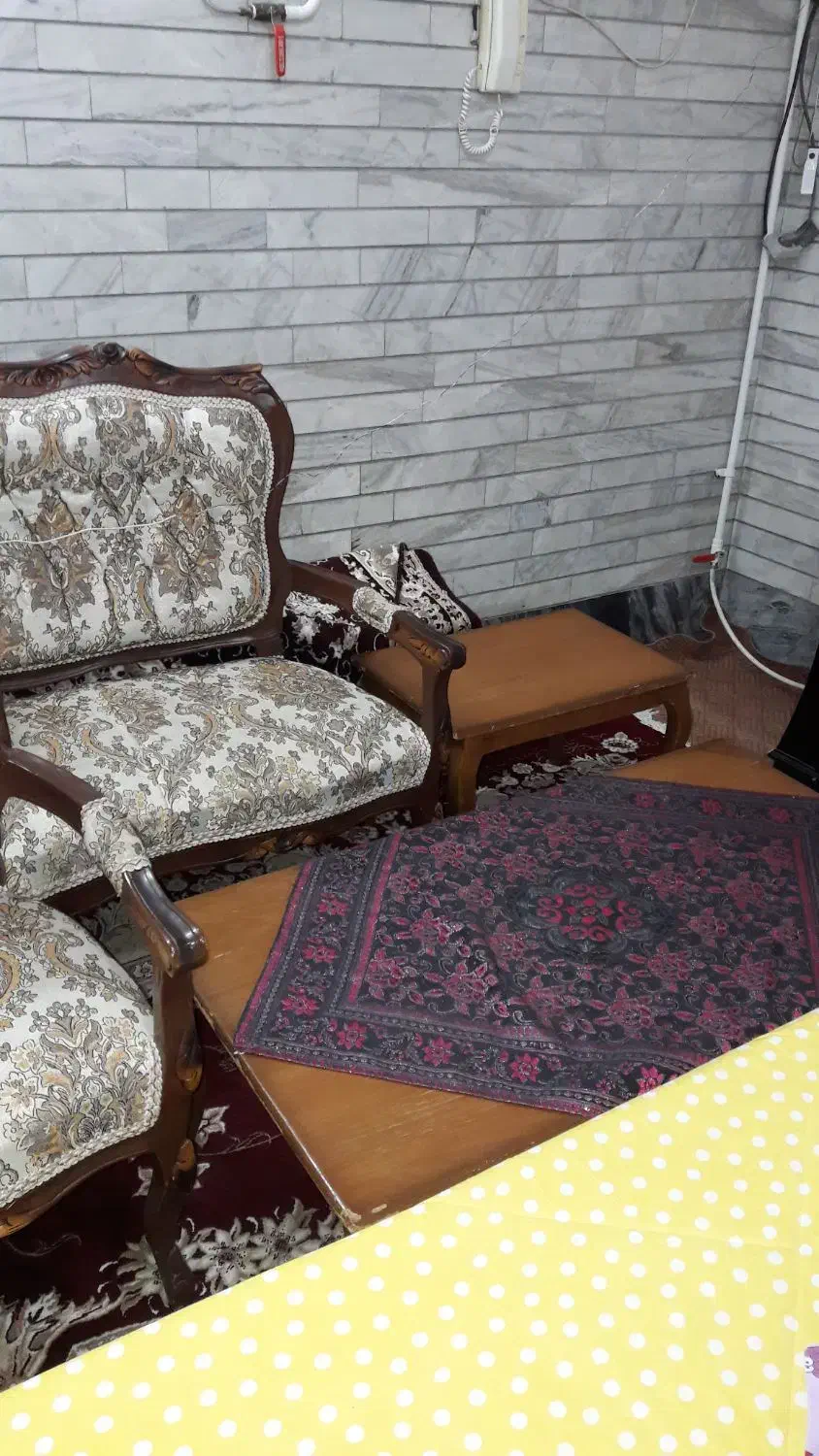 مبل طرح سلطنتی|مبلمان خانگی و میز عسلی|بروجرد, |دیوار