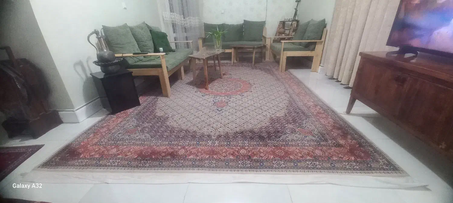 فرش دستبافت ابریشمی نفیس|فرش|مشهد, امیریه|دیوار